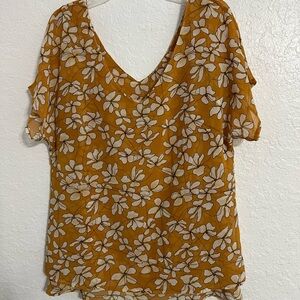 Cabi Top Womens Sz XS Simone Dazzle Top  Lined Floral Print Peplum V-Neck #294